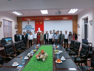 Đoàn công tác Trường Cao đẳng nghề Sông Đà đến thăm và làm việc tại trường Trung cấp Kỹ thuật - Nghiệp vụ Hải Phòng